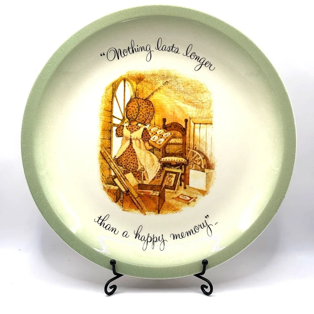Holly Hobbie‎ Collector Plate Vtg 1970s Nothing Lasts Longer Than a Happy Memory